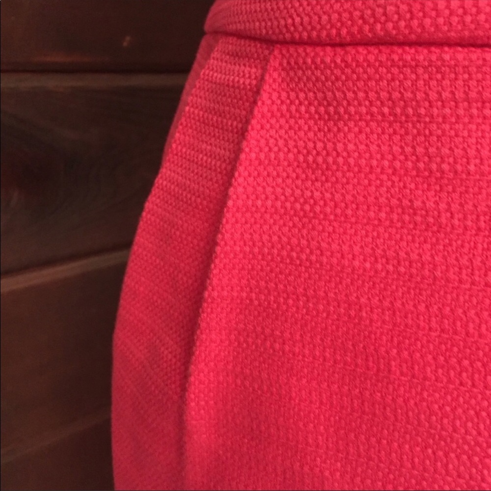 Banana Republic Bright Pink Skirt w/ Front Pockets - Picture 3 of 8
